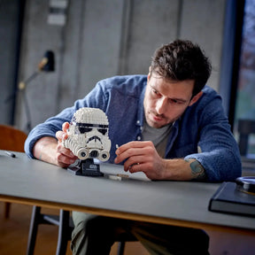 Capacete Stormtrooper (647 peças)